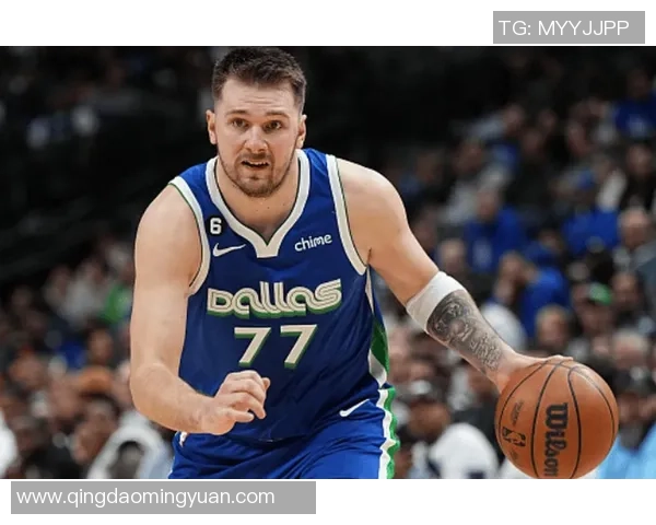 东契奇狂砍73分刷新现役得分纪录独行侠击败太阳终结对手11连胜